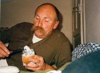 1987-Peter-isst.jpg